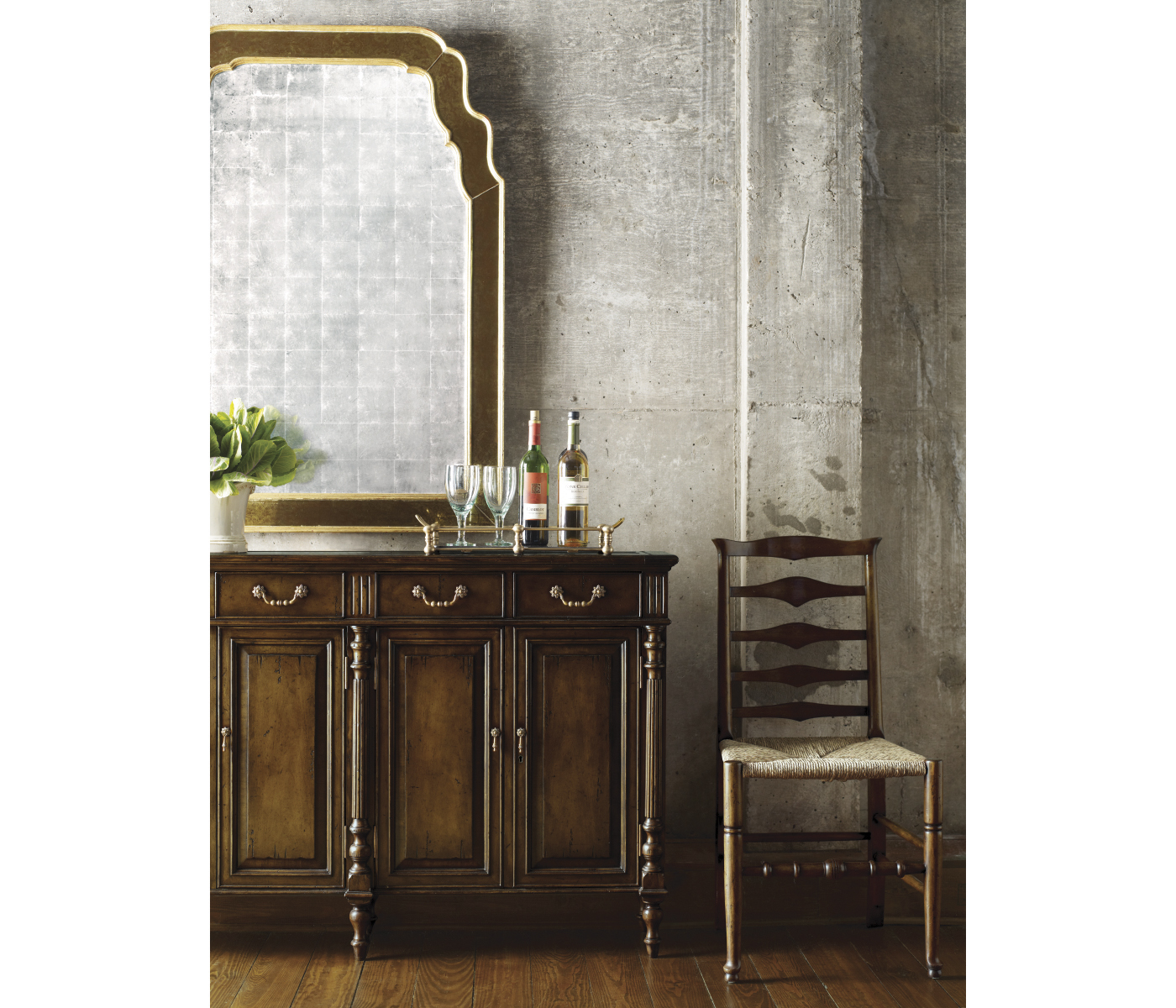 Traditional Triangular Ladderback Side Chair