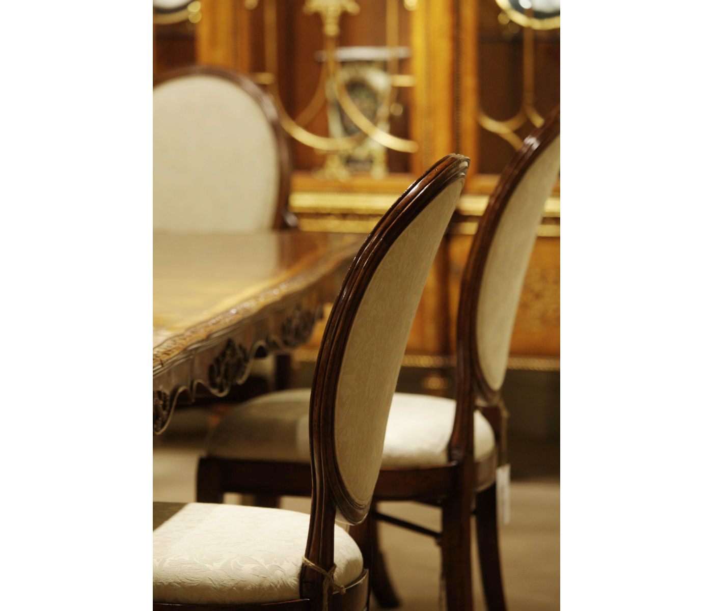 Windsor Spoon Back Upholstered Dining Side Chair