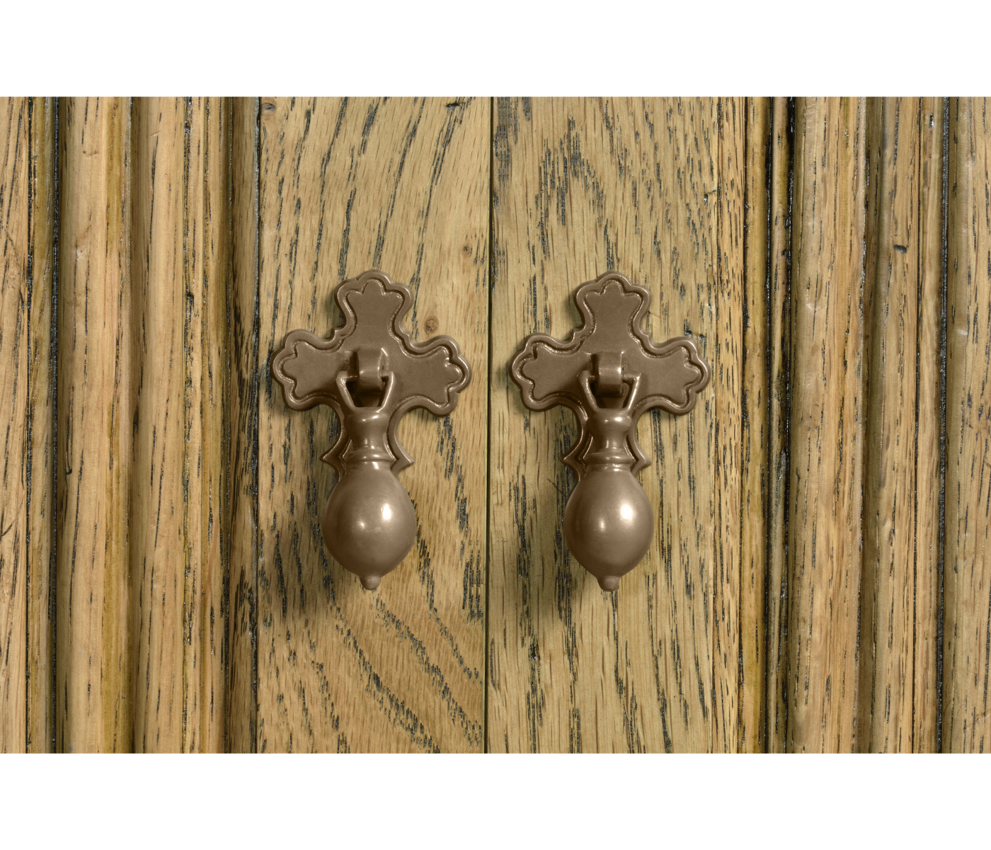 Linenfold Natural Oak TV Cabinet