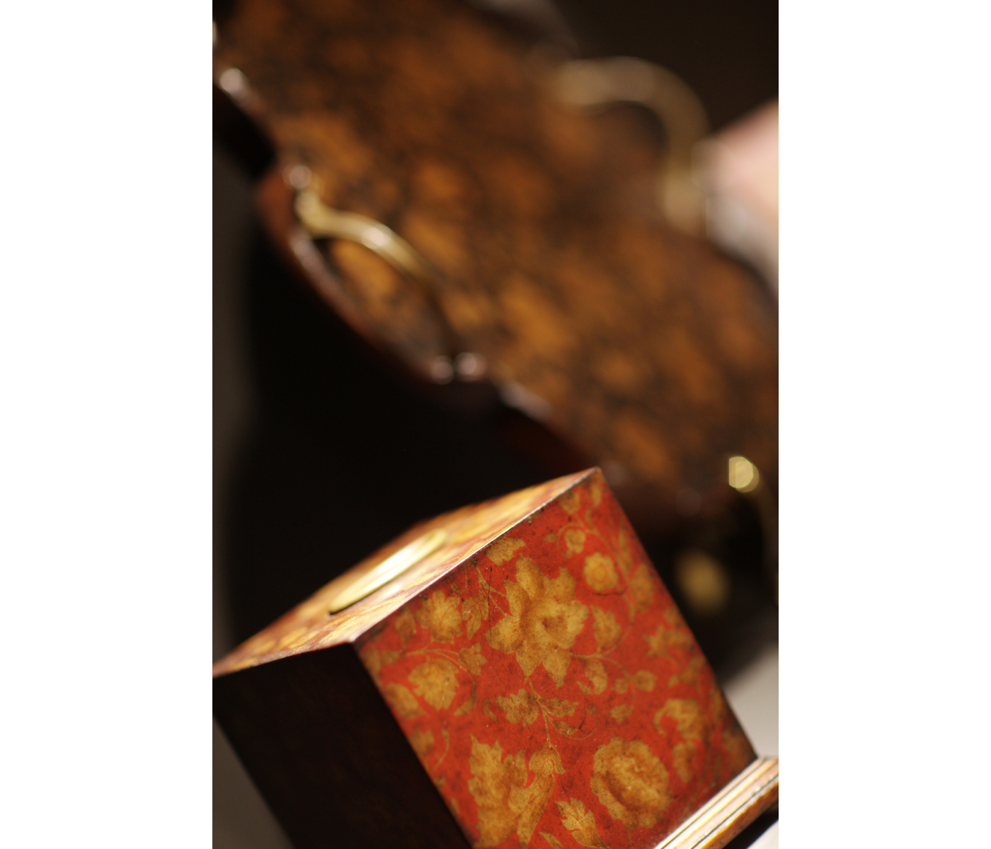 Red Chinoiserie Tissue Box