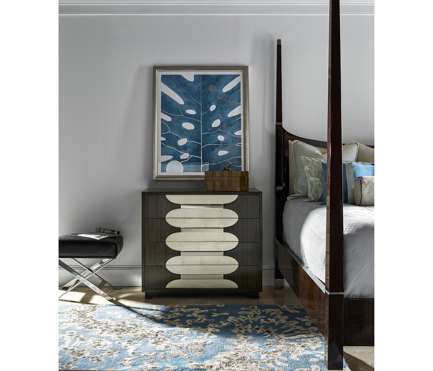 Black Eucalyptus US Queen Bed